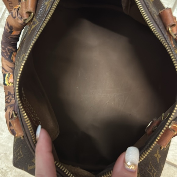 LV Speedy 30 - Picture 8 of 10